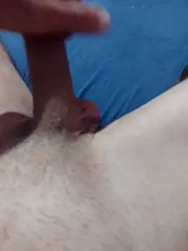 pauzaogrande1 online show from January 14, 2026, 2:06 am