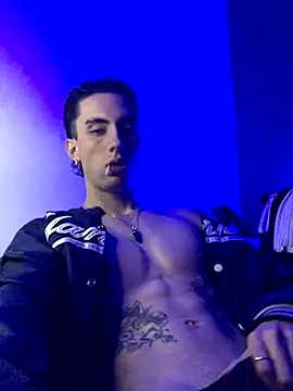 Snapshot of redmen69 chatting on September 29, 2025, 2:06 am redmen69 online show from September 29, 2025, 2:06 am