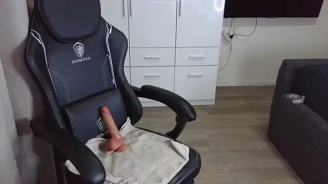 Milo9210 online show from October 5, 2025, 10:18 pm