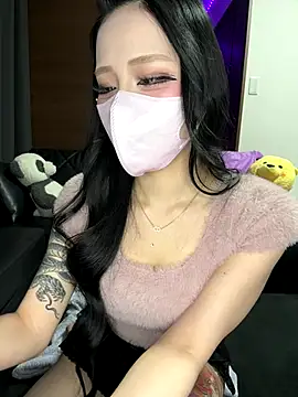 Nano-xxx online show from September 28, 2025, 1:05 pm