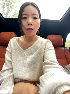 xinmeng-000 online show from November 22, 2025, 4:44 am