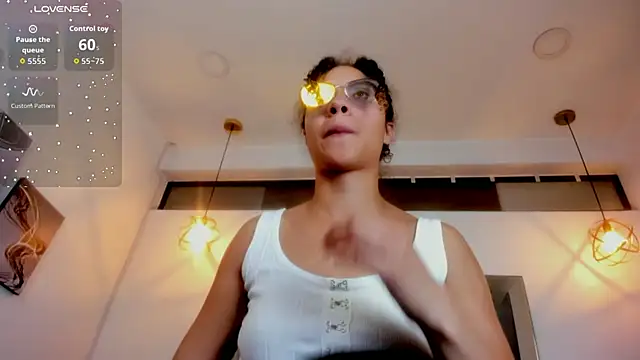 Hanna Cornee  online show from January 31, 2026, 7:11 pm