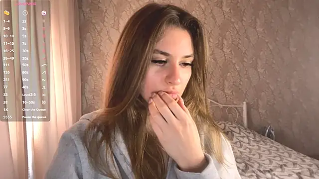 miainheat online show from September 18, 2025, 8:27 am