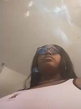 SheilaCoopers  online show from September 16, 2025, 10:44 pm