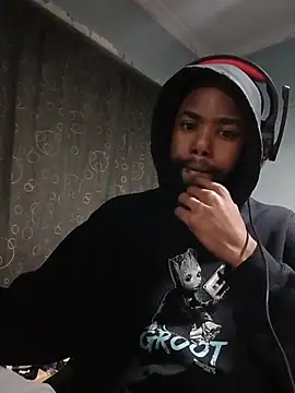 Snapshot of GhostYangempela chatting on November 3, 2025, 8:10 pm GhostYangempela online show from November 3, 2025, 8:10 pm