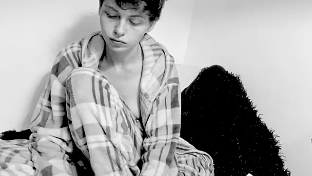 Snapshot of nyxofempusa chatting on October 4, 2025, 2:09 am nyxofempusa online show from October 4, 2025, 2:09 am