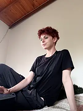 Snapshot of nyxofempusa chatting on November 10, 2025, 4:28 pm nyxofempusa online show from November 10, 2025, 4:28 pm