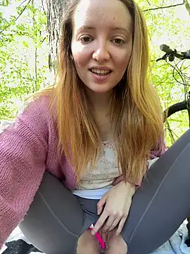 Snapshot of FayeFlame chatting on April 30, 2026, 9:59 am FayeFlame online show from April 30, 2026, 9:59 am