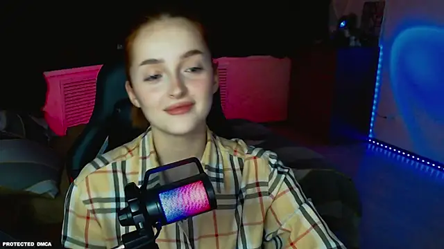 Snapshot of wwwlexicom chatting on April 6, 2026, 3:13 pm wwwlexicom online show from April 6, 2026, 3:13 pm