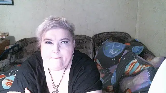 Lana555 online show from April 13, 2026, 8:25 pm