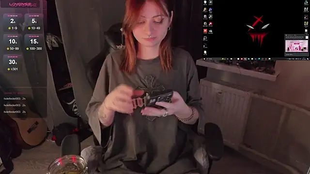 Snapshot of Melante chatting on October 20, 2025, 6:52 pm Melante online show from October 20, 2025, 6:52 pm