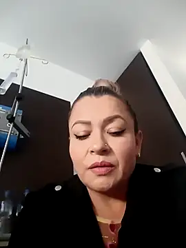 Asuna yuuky online show from November 17, 2025, 2:34 pm