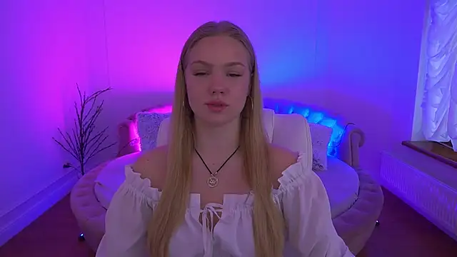 CelesteNoir online show from December 23, 2025, 8:01 am