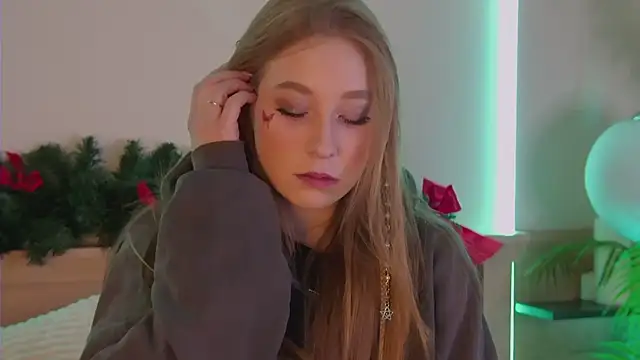 MiaEuphoria  online show from January 9, 2026, 5:21 am