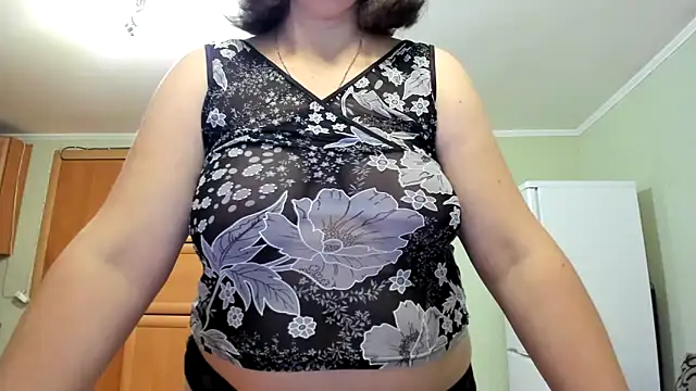 KATTYWARM  online show from February 24, 2026, 9:35 pm