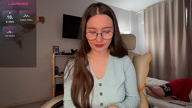 wwow meow online show from October 11, 2025, 6:34 am