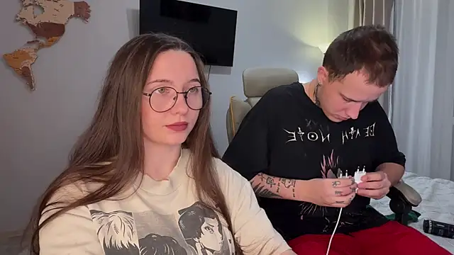 wwow meow online show from November 16, 2025, 12:55 pm