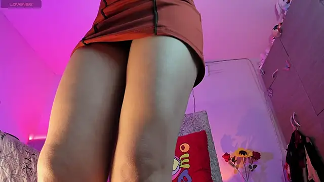 hot Dariana pantyhose online show from April 2, 2026, 2:26 pm