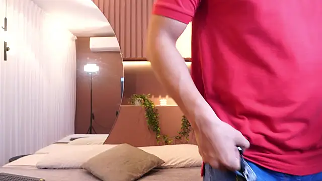 Ethan occonor online show from April 15, 2026, 12:56 pm