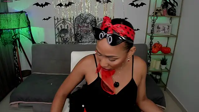 Snapshot of i_lulu chatting on October 31, 2025, 11:06 pm i lulu online show from October 31, 2025, 11:06 pm