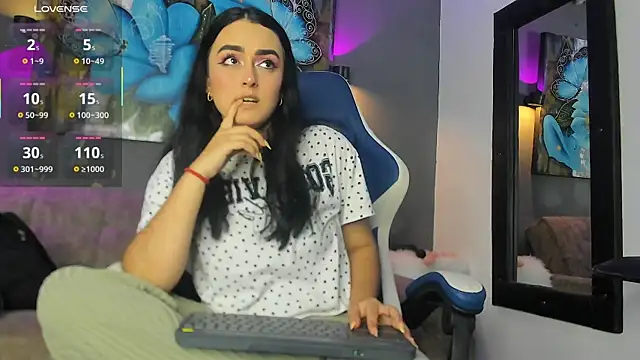 elizabeth lamer online show from April 4, 2026, 2:21 am