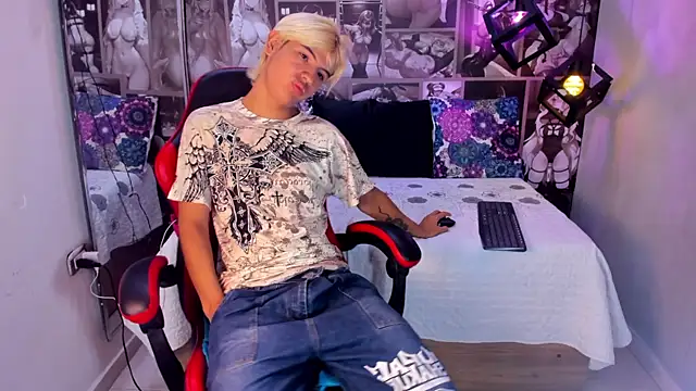 Enrrixxx  online show from September 26, 2025, 12:58 am