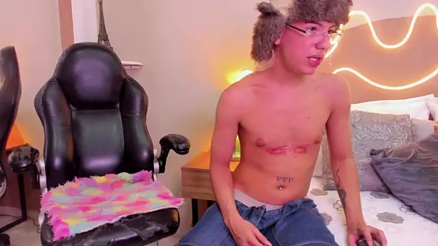 Enrrixxx  online show from October 22, 2025, 12:44 am