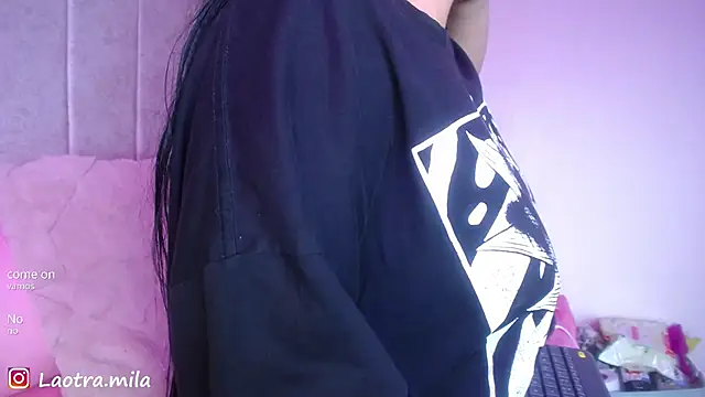 juliettaa 1 online show from October 2, 2025, 2:40 am