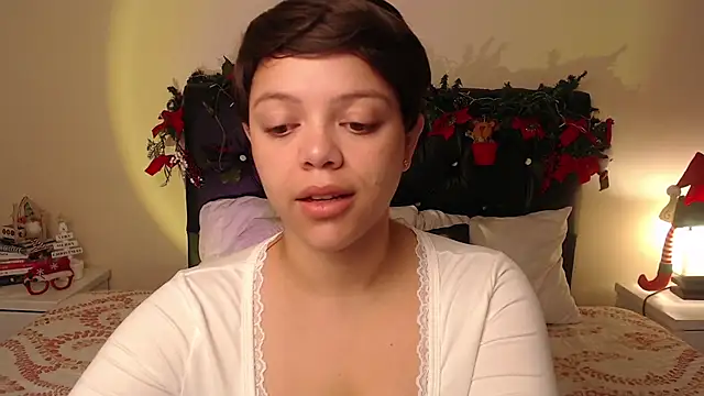 Snapshot of Amanda_sweet chatting on December 21, 2024, 1:21 pm Amanda sweet online show from December 21, 2024, 1:21 pm