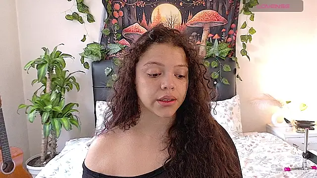 Snapshot of Amanda_sweet chatting on April 8, 2026, 2:17 pm Amanda sweet online show from April 8, 2026, 2:17 pm