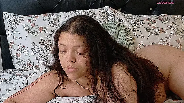 Snapshot of Amanda_sweet chatting on April 19, 2026, 6:10 pm Amanda sweet online show from April 19, 2026, 6:10 pm