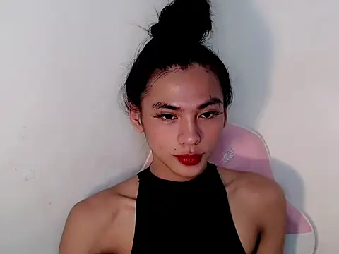 Ur latinahotpaprika online show from November 16, 2025, 3:56 am