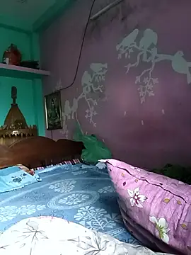 Snapshot of Desi_couple305 chatting on September 19, 2025, 1:40 am Desi couple305 online show from September 19, 2025, 1:40 am