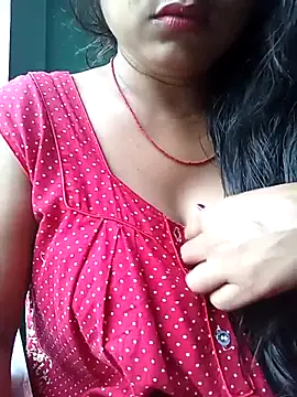 Snapshot of Desi_couple305 chatting on September 23, 2025, 1:30 am Desi couple305 online show from September 23, 2025, 1:30 am