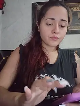 candy  fox  online show from October 11, 2025, 12:58 pm