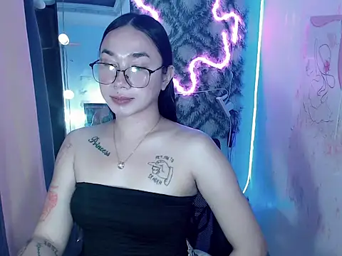 in yourdreamstarxx online show from January 14, 2026, 12:55 pm