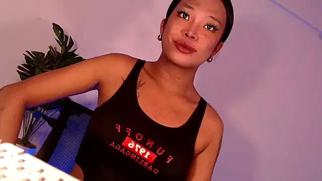 nathaliehardcore1x online show from November 28, 2025, 7:05 pm