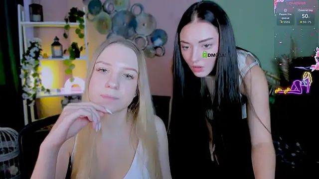 miki-niki online show from September 15, 2025, 3:01 pm