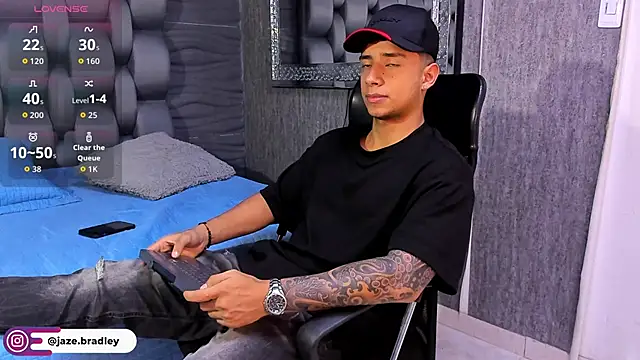 jaze bradley online show from October 2, 2025, 5:20 pm