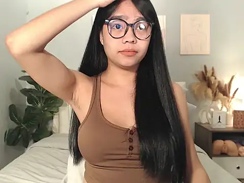 Snapshot of HotAsianGabby69 chatting on May 10, 2026, 2:11 pm HotAsianGabby69 online show from May 10, 2026, 2:11 pm