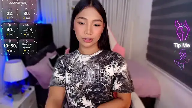 naughtyjayde online show from April 22, 2026, 9:16 pm