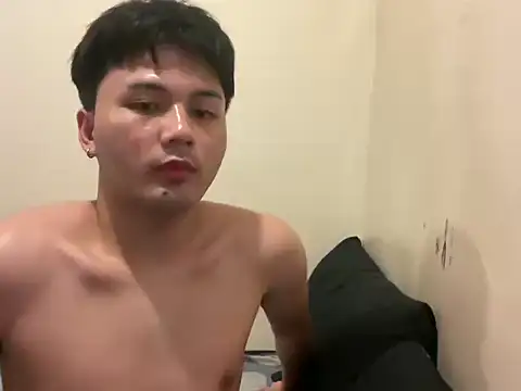 urasiantwink69 online show from March 17, 2026, 5:05 pm