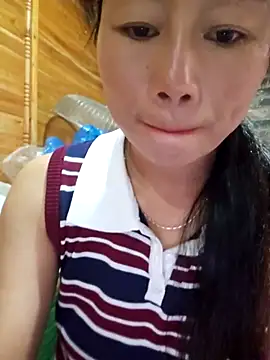 babychill09 online show from September 9, 2025, 3:39 am