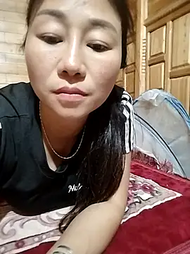 babychill09 online show from September 13, 2025, 12:38 pm