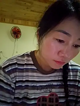 babychill09 online show from October 5, 2025, 11:57 pm