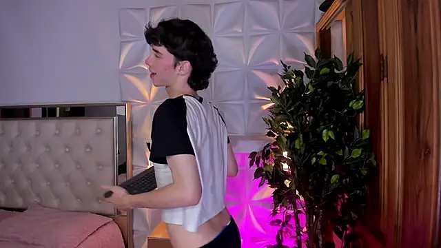 austin rouse online show from September 18, 2025, 4:03 am