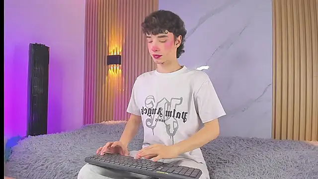 austin rouse online show from September 24, 2025, 7:50 pm