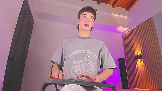 austin rouse online show from November 29, 2025, 8:23 pm