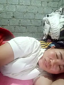 jienrrr online show from September 19, 2025, 11:38 pm