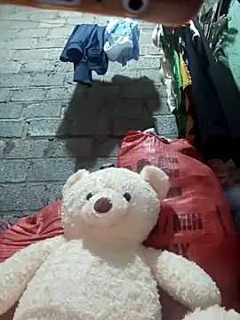 jienrrr online show from October 3, 2025, 12:40 am